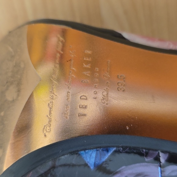 TED BAKER Floral Moniirra Pumps With Gold Accents High Heels Size 8.5 - Picture 8 of 12